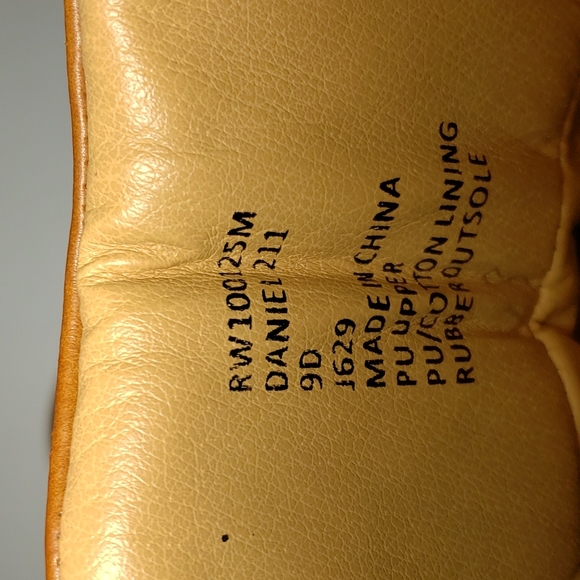 OLD NAVY high top,brown faux leather sneaker boot men's size 9. - Picture 6 of 10